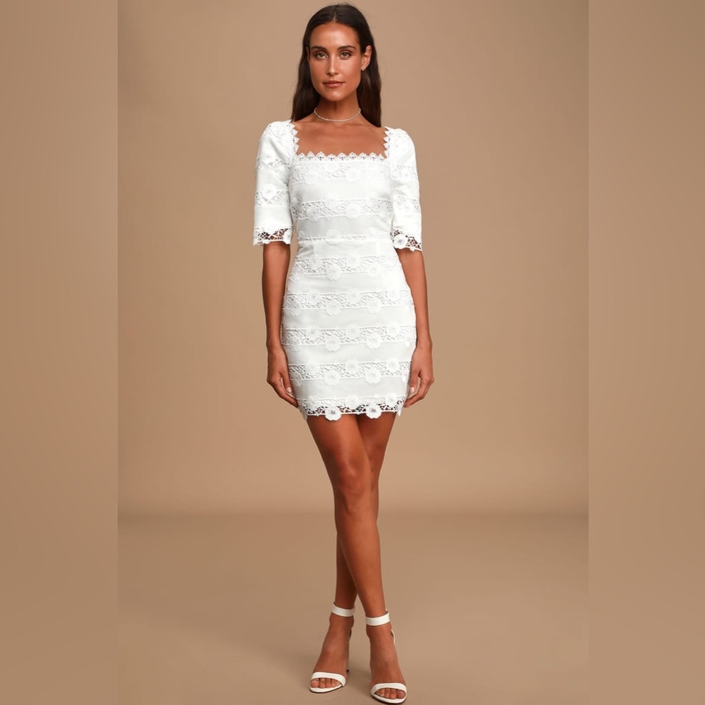 NWT Lulus Story of Love White Lace Square Neck Bodycon Dress Small
